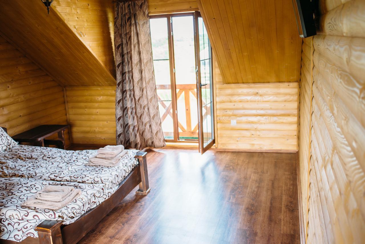 Zarichna Otel Drogobych Dış mekan fotoğraf